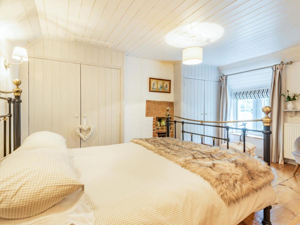 Calamine Cottage Кромфорд Экстерьер фото